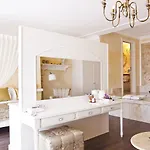 Vinifera Ephesus 3*