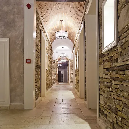 Vinifera Ephesus Hotel 3*