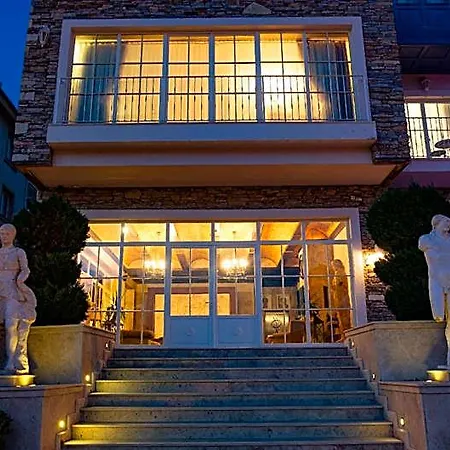 Vinifera Ephesus Hotel 3*