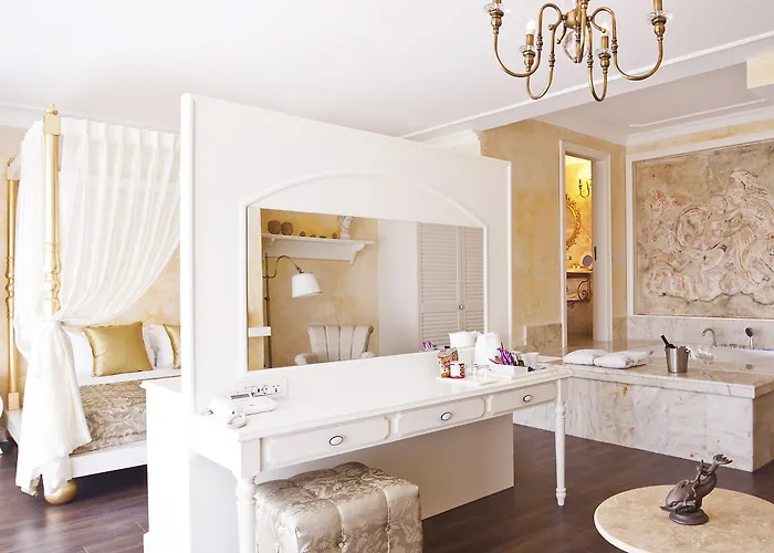 Vinifera Ephesus 3*